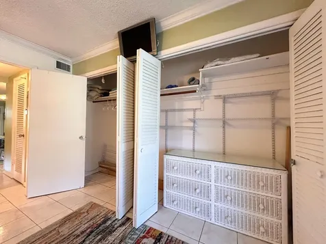 450 Horizons E Boynton Beach FL 33435