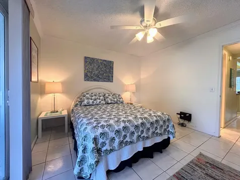 450 Horizons E Boynton Beach FL 33435