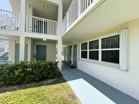 450 Horizons E Boynton Beach FL 33435