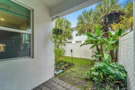 1821 Sandpiper Pointe Place Deerfield Beach FL 33442