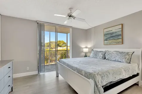 1131 SE 4th Street Boynton Beach FL 33435