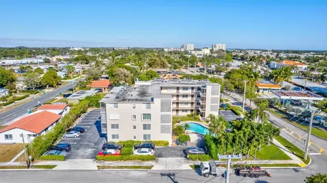 1131 SE 4th Street Boynton Beach FL 33435