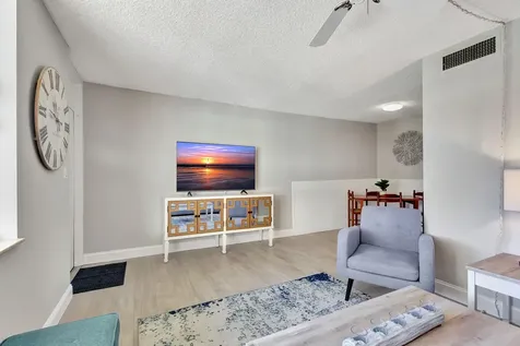1131 SE 4th Street Boynton Beach FL 33435