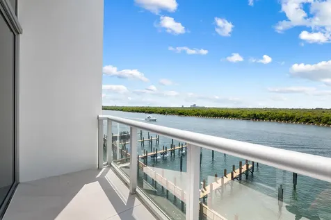 2880 N Ocean Drive Hollywood FL 33019