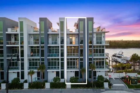 2880 N Ocean Drive Hollywood FL 33019