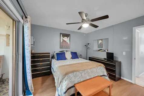 371 Durham L Circle Deerfield Beach FL 33442