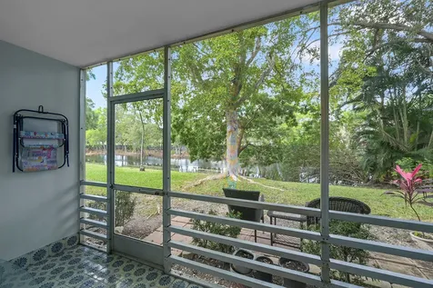 371 Durham L Circle Deerfield Beach FL 33442