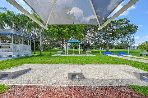 371 Durham L Circle Deerfield Beach FL 33442