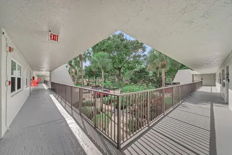 4007 N Cypress Drive Pompano Beach FL 33069