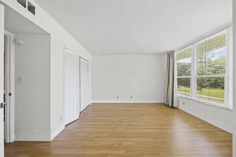 4007 N Cypress Drive Pompano Beach FL 33069