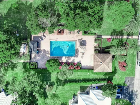 4007 N Cypress Drive Pompano Beach FL 33069