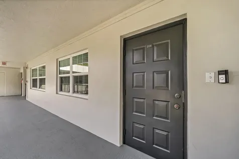 4007 N Cypress Drive Pompano Beach FL 33069