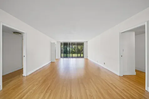 4007 N Cypress Drive Pompano Beach FL 33069