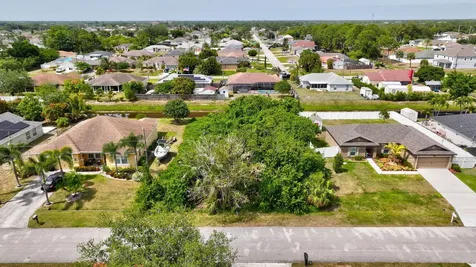 373 SW Millard Drive Port Saint Lucie FL 34953