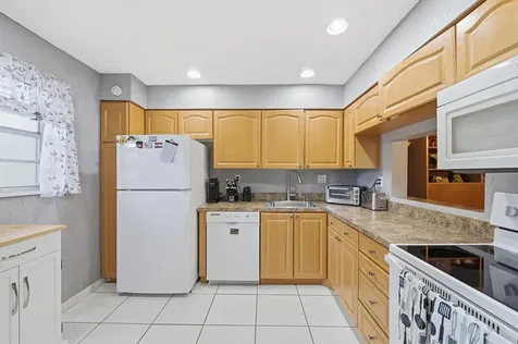 2600 Fiore Way Delray Beach FL 33445