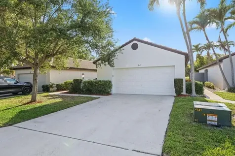 61 N Ironwood Way Palm Beach Gardens FL 33418