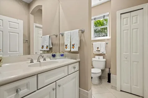 8048 Links Way Port Saint Lucie FL 34986
