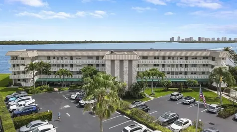 52 Yacht Club Drive North Palm Beach FL 33408