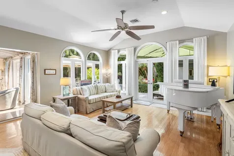 802 Ne 2nd Street Delray Beach FL 33483
