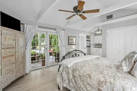 802 Ne 2nd Street Delray Beach FL 33483