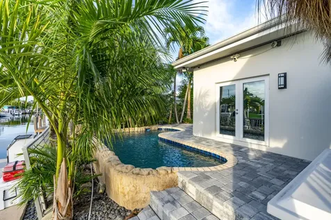 851 Se 5th Avenue Pompano Beach FL 33060