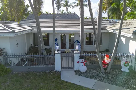 851 Se 5th Avenue Pompano Beach FL 33060