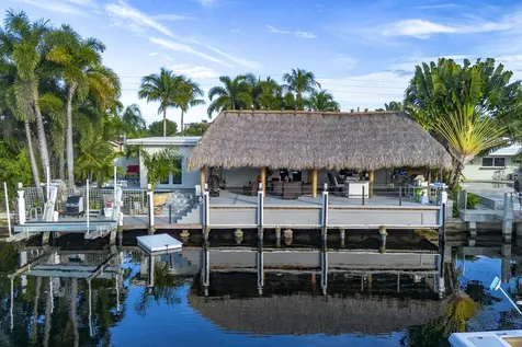 851 Se 5th Avenue Pompano Beach FL 33060