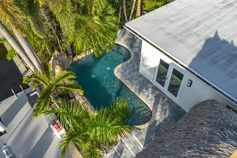 851 Se 5th Avenue Pompano Beach FL 33060