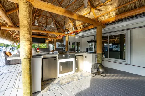 851 Se 5th Avenue Pompano Beach FL 33060