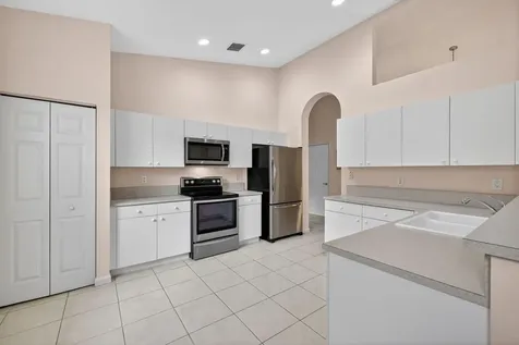 136 Nw Lawton Road Port Saint Lucie FL 34986