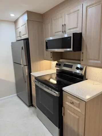 4067 Yarmouth D Boca Raton FL 33434