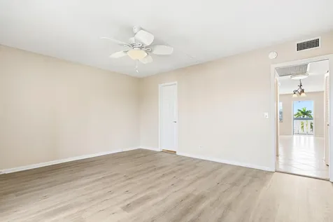 4067 Yarmouth D Boca Raton FL 33434