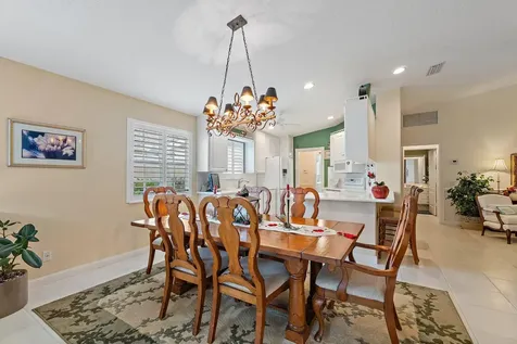 9054 Se Hawks Nest Court Hobe Sound FL 33455