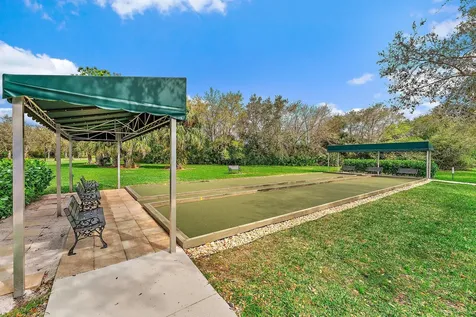 9054 Se Hawks Nest Court Hobe Sound FL 33455
