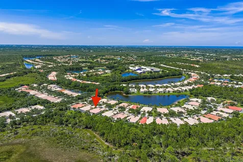 9054 Se Hawks Nest Court Hobe Sound FL 33455