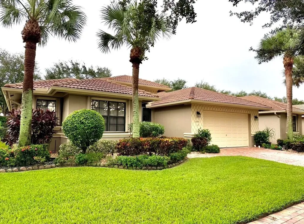 8041 E Via Grande Boynton Beach FL 33437