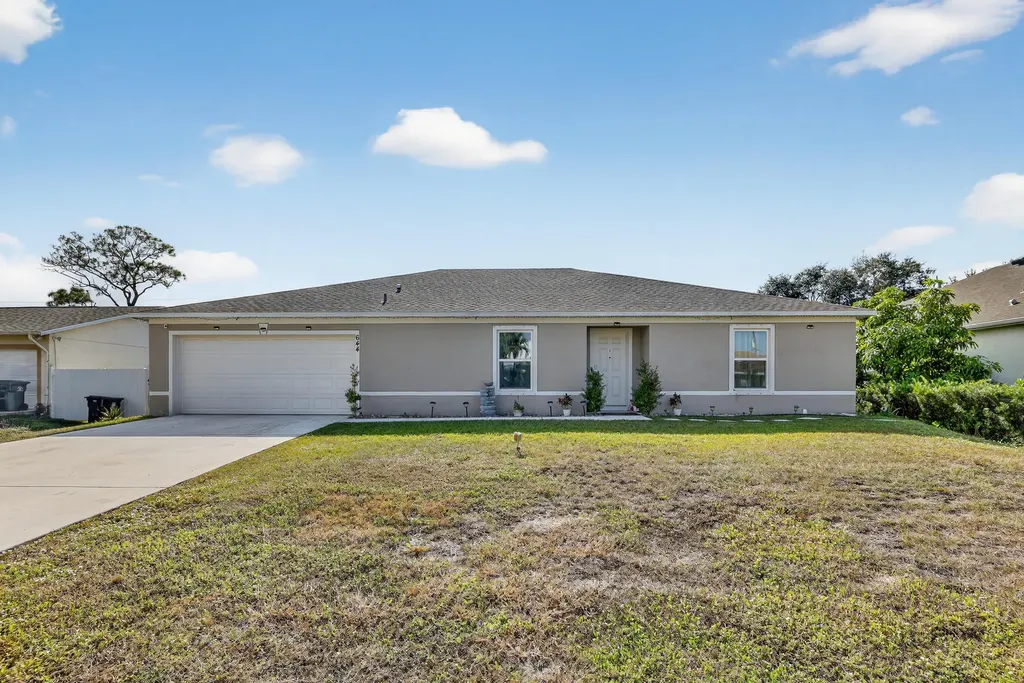 644 SW Hoffenberg Avenue Port Saint Lucie FL 34953