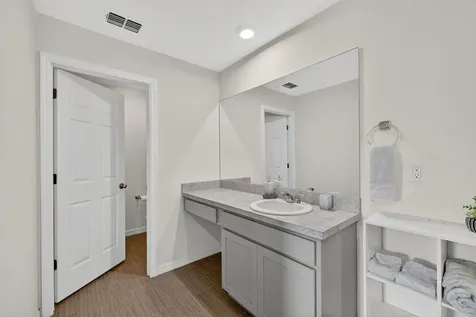 644 SW Hoffenberg Avenue Port Saint Lucie FL 34953