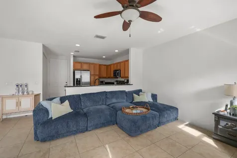 106 S Longport Circle Delray Beach FL 33444