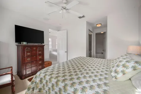 106 S Longport Circle Delray Beach FL 33444