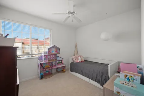 106 S Longport Circle Delray Beach FL 33444