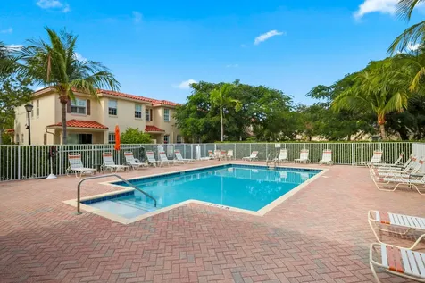 106 S Longport Circle Delray Beach FL 33444