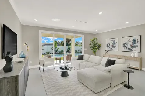 18 Sw 6th Street Delray Beach FL 33444