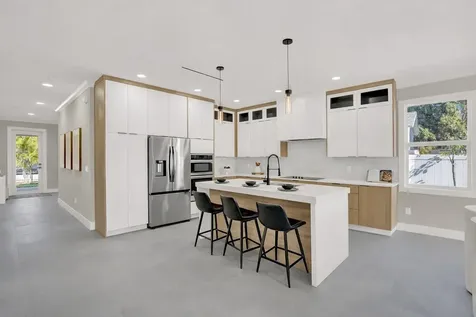 18 Sw 6th Street Delray Beach FL 33444