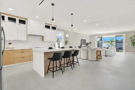 18 Sw 6th Street Delray Beach FL 33444
