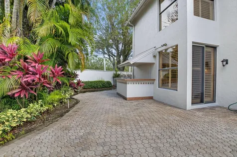 6395 Nw 24th Avenue Boca Raton FL 33496