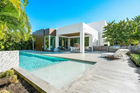 6238 N Ocean Boulevard Ocean Ridge FL 33435