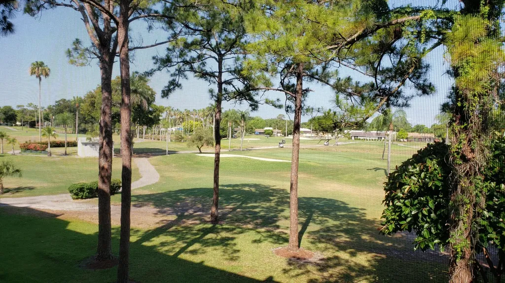 3755 Via Poinciana Lake Worth FL 33467