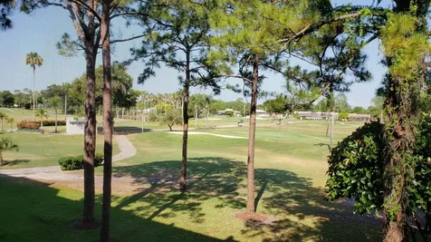 3755 Via Poinciana Lake Worth FL 33467