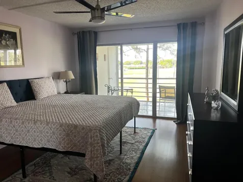 3755 Via Poinciana Lake Worth FL 33467